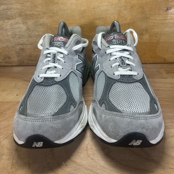 New Balance 990 v3 REFLECTIVE Made In The USA Womens Sz 10 SUEDE Running Shoes - Picture 2 of 8